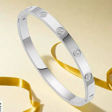 Load image into Gallery viewer, 18K NON-TARNISH WATERPROOF STAINLESS STEEL BANGLE