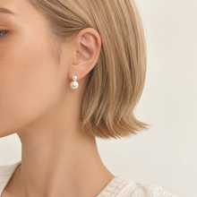 Load image into Gallery viewer, Classic Double Freshwater Pearl Earrings