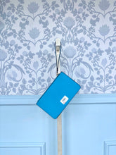 Load image into Gallery viewer, Kate Spade True Blue Wristlet
