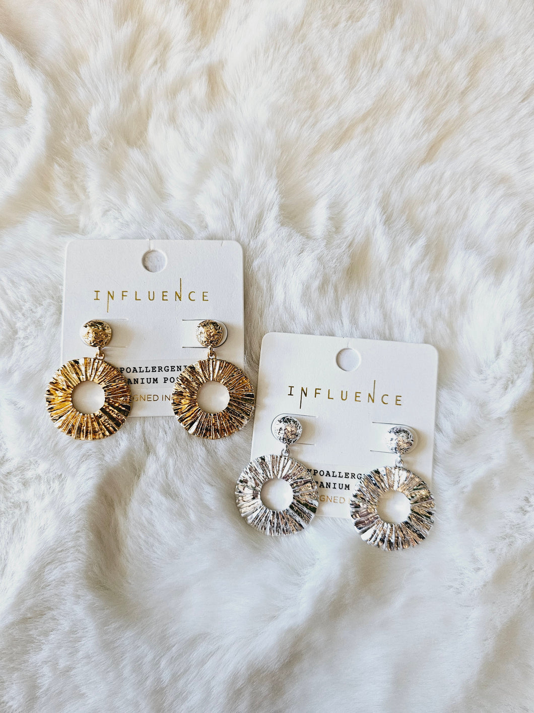 TEXTURED METAL CIRCLE EARRINGS