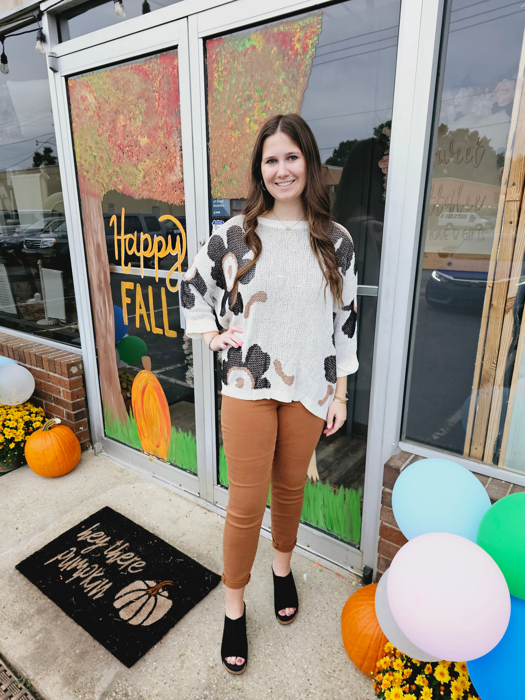IVORY FLORAL DROP SLEEVE SWEATER