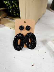 BLACK OVAL BEADED EARRING