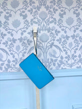 Load image into Gallery viewer, Kate Spade True Blue Wristlet
