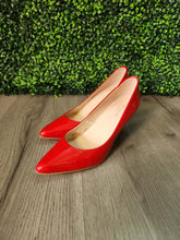 Load image into Gallery viewer, Kate Spade New York “Vida” Red Patent Leather Pumps
