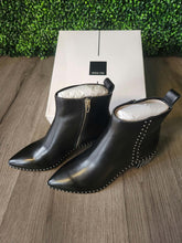 Load image into Gallery viewer, NEW dolce vita Black Leather Booties
