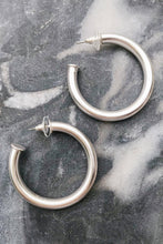 Load image into Gallery viewer, Upper Class Taste Hoop Earrings
