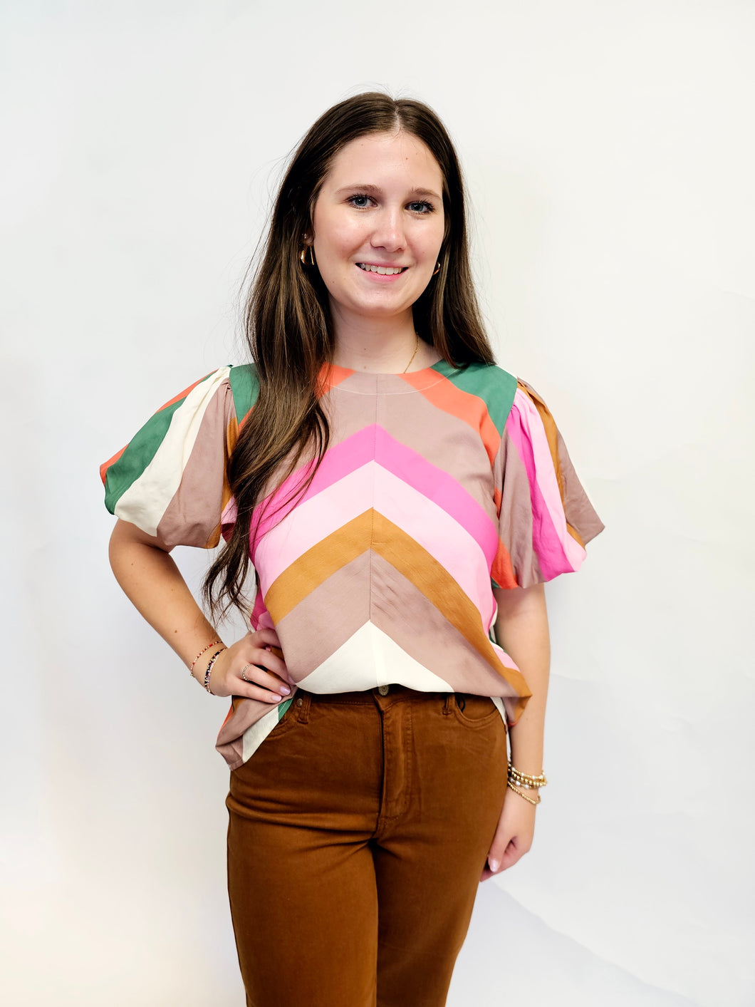 MULTI COLOR PUFF SLEEVE ARROW TOP