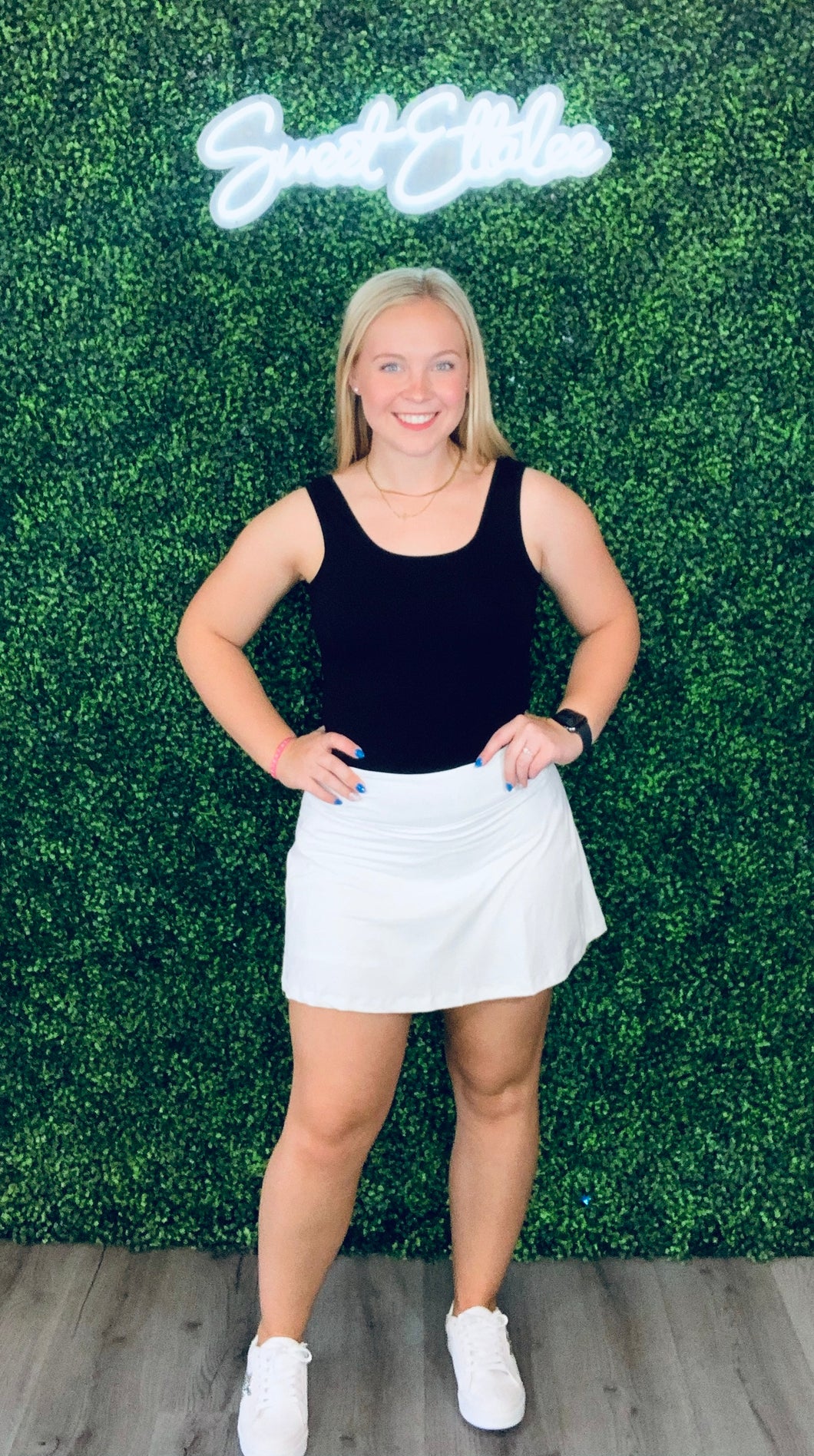 WHITE BUTTER YOGA HIGH WAIST PLEAT SKORT